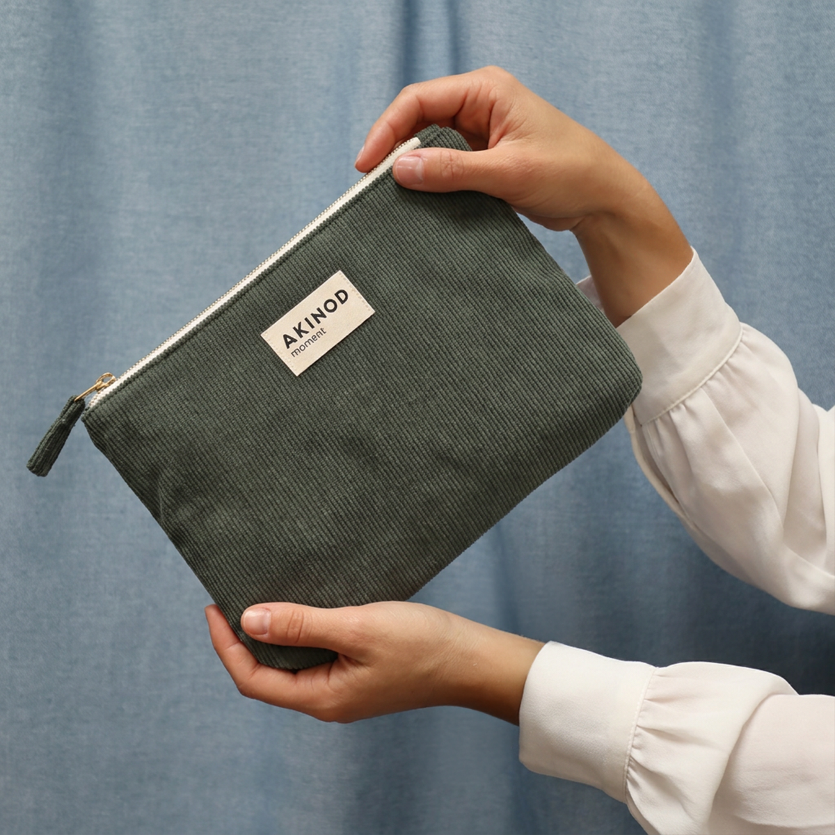 Pouch aus grünem Cord