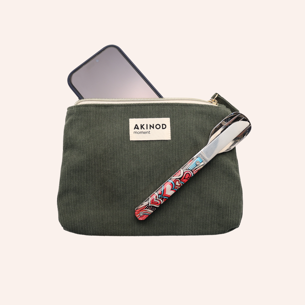 Pouch aus grünem Cord