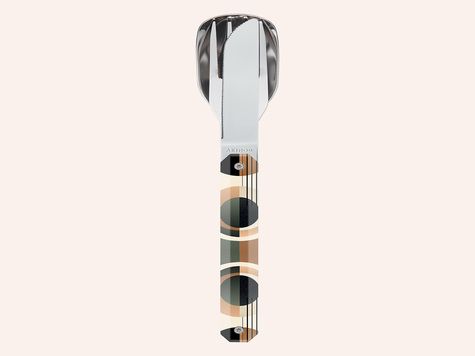 Besteck 12:34, Sphäre