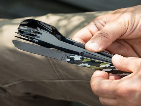 Utensils 12:34, Green camo