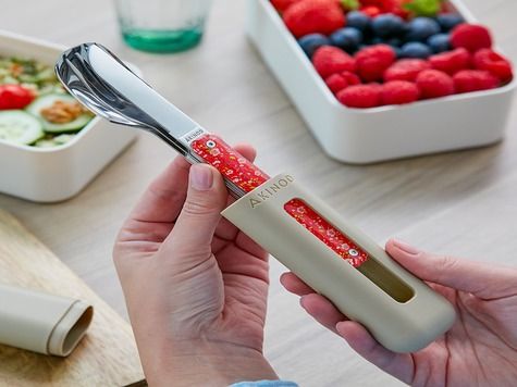 Utensils 12:34, Helianthemum Red