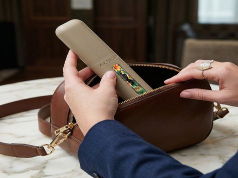 Utensils 12:34, Toucan