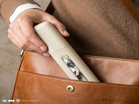 Utensils 12:34, Harley Quinn